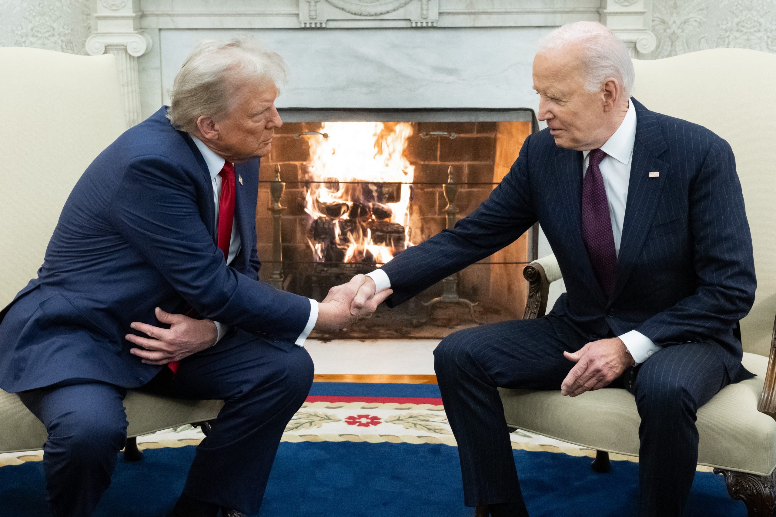 Trump sugiere que Biden debería enfrentar investigaciones judiciales