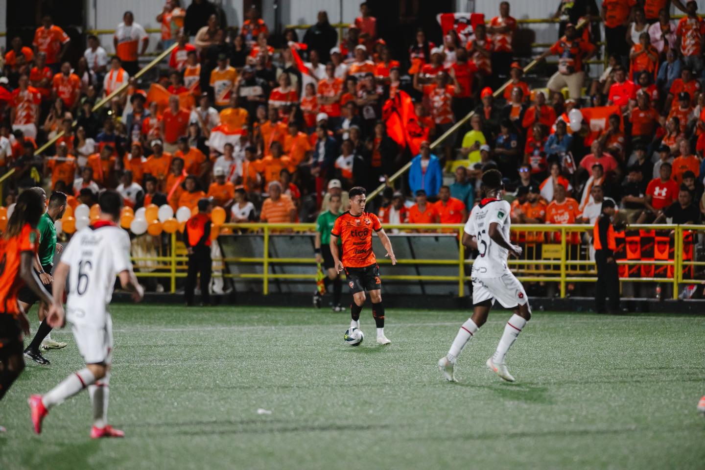 Puntarenas FC buscará romper su sequía de victorias ante Alajuelense