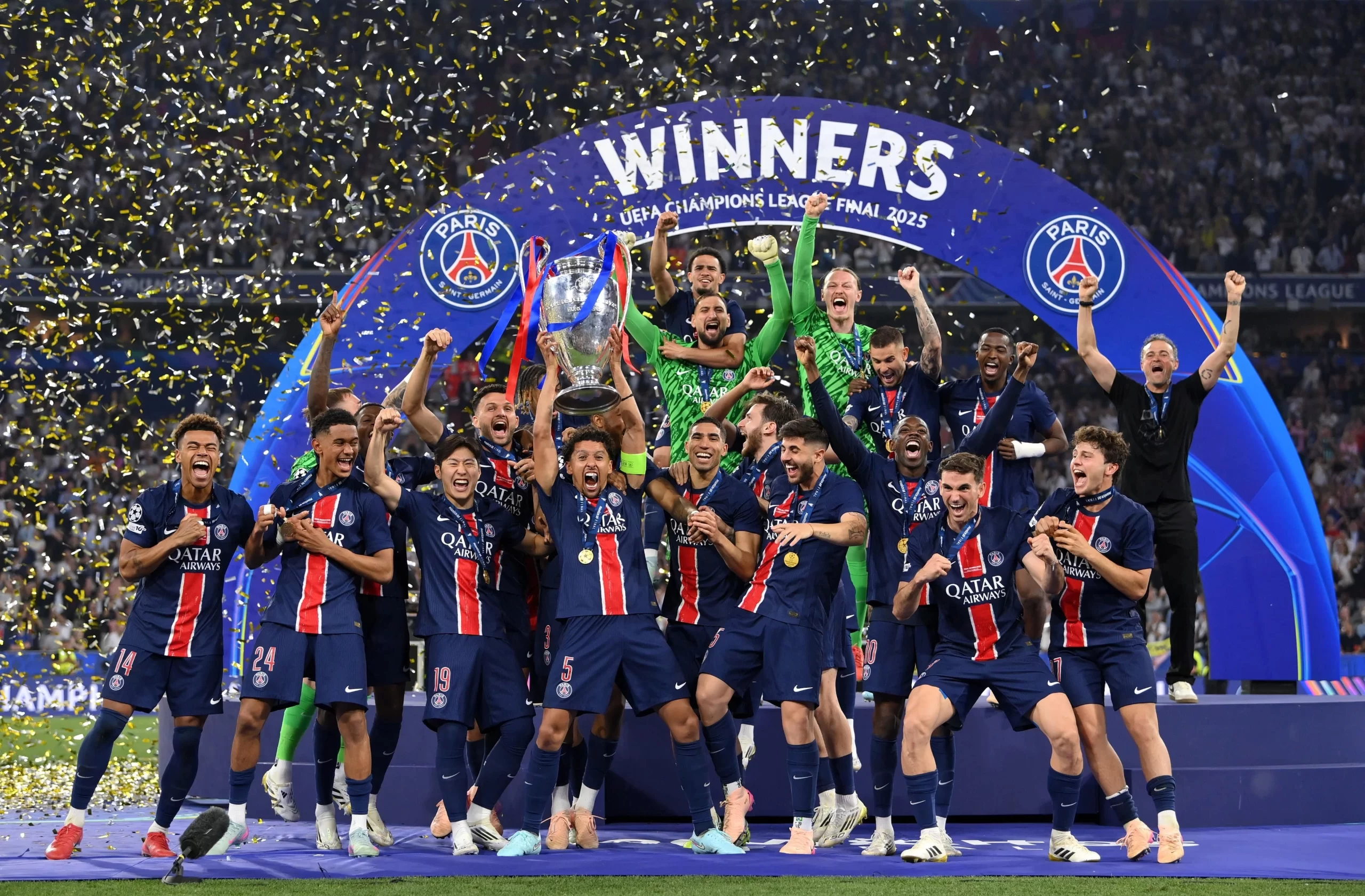 Paris Saint-Germain llenó de luz la “Orejona”