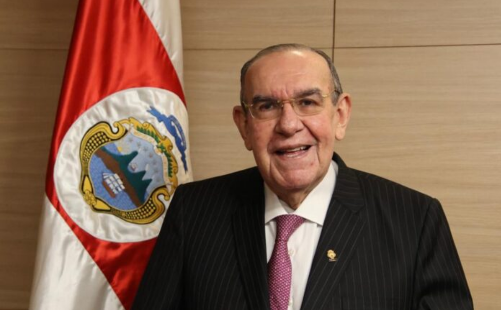 Rodrigo Arias se unió a una selecta lista de presidentes legislativos