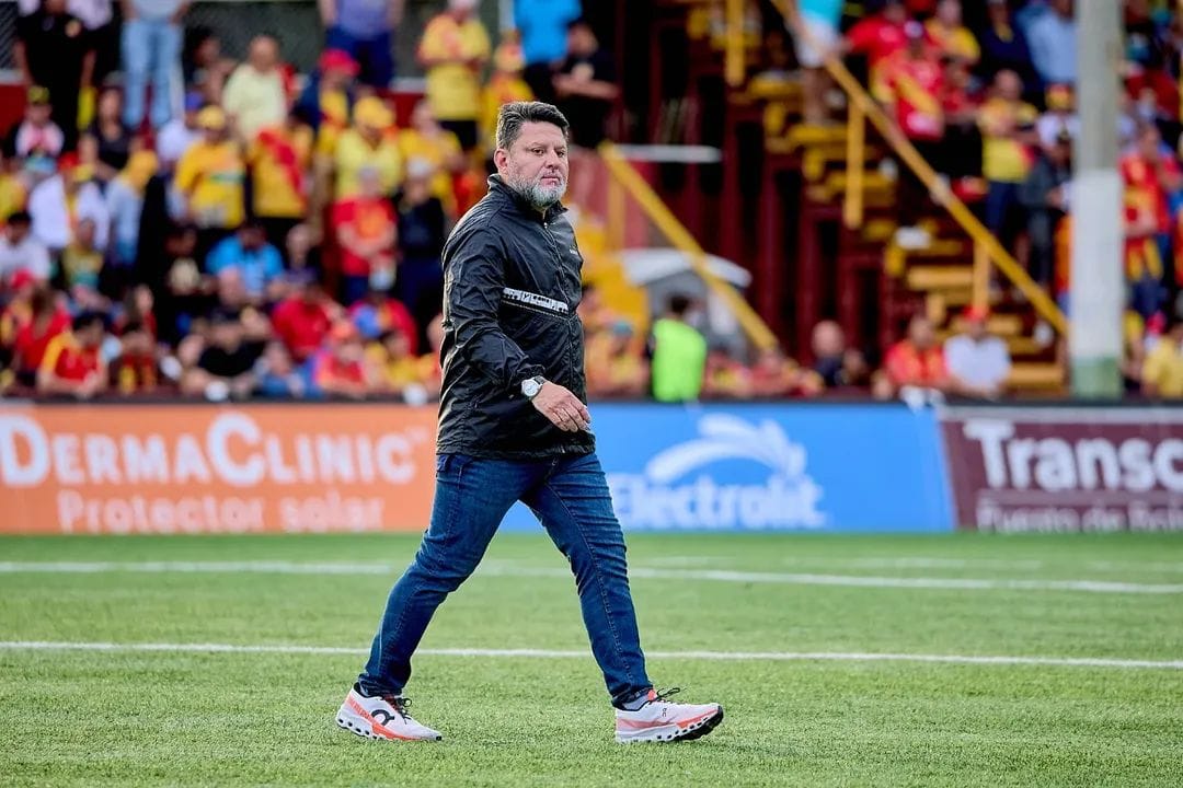 Jafet Soto: “Sometimos a Saprissa”