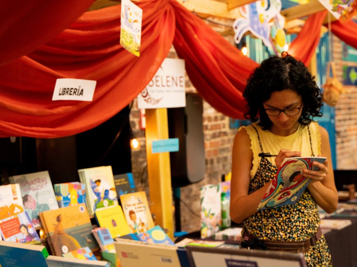 Fiesta Nacional de la Lectura rendirá homenaje la escritora Lara Ríos