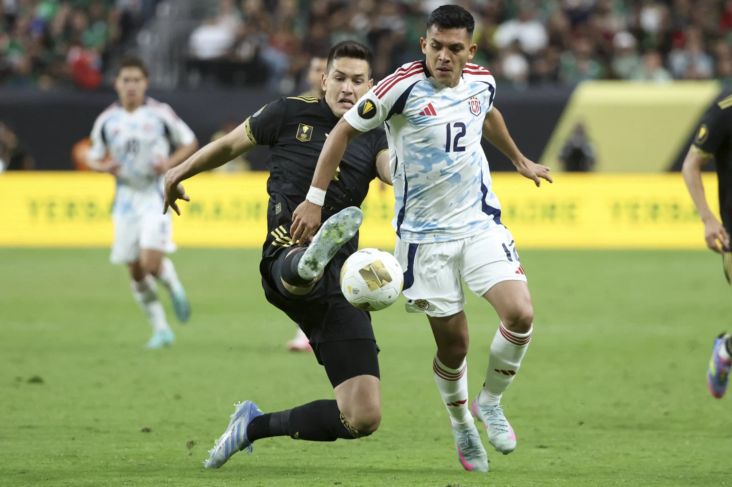VAR salva a Costa Rica de derrota frente a México