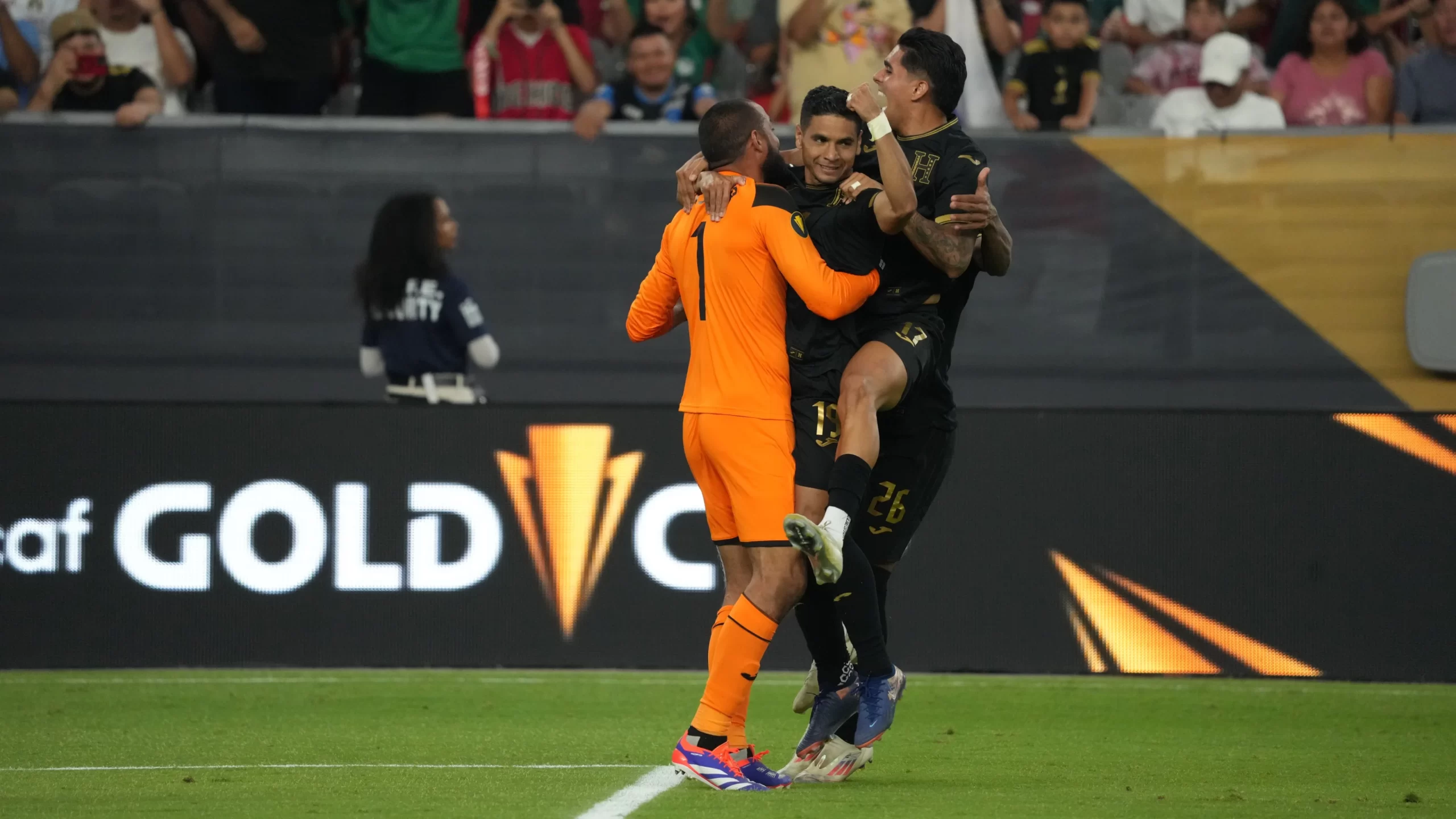 Honduras vuelve a semifinales de Copa Oro tras eliminar a Panamá