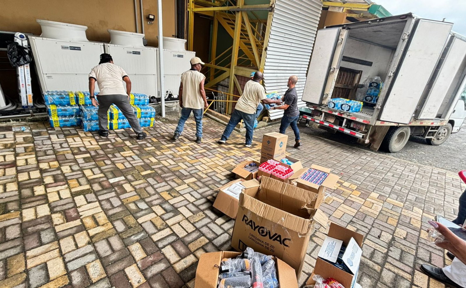 Apoyo solidario a Valle La Estrella tras recientes emergencias por lluvia