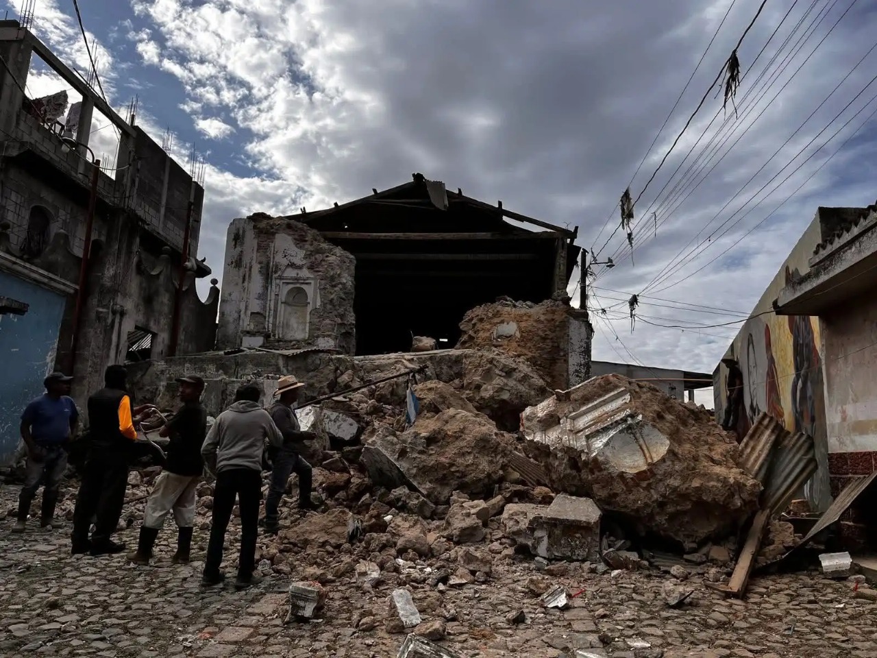 Sismos en Guatemala dejan 4 muertos y más de 300 heridos 
