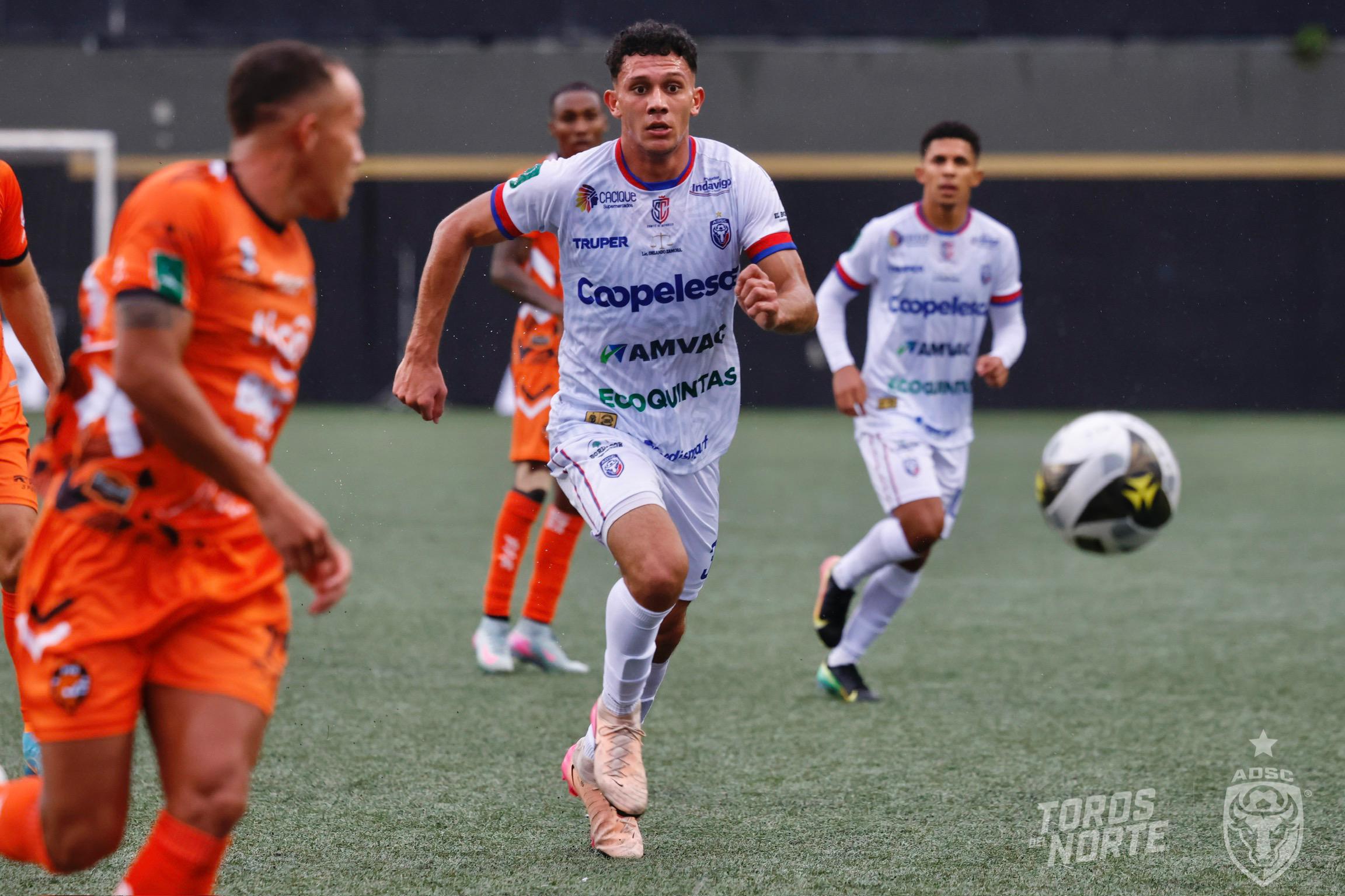 San Carlos suma de a tres con remontada a Puntarenas FC