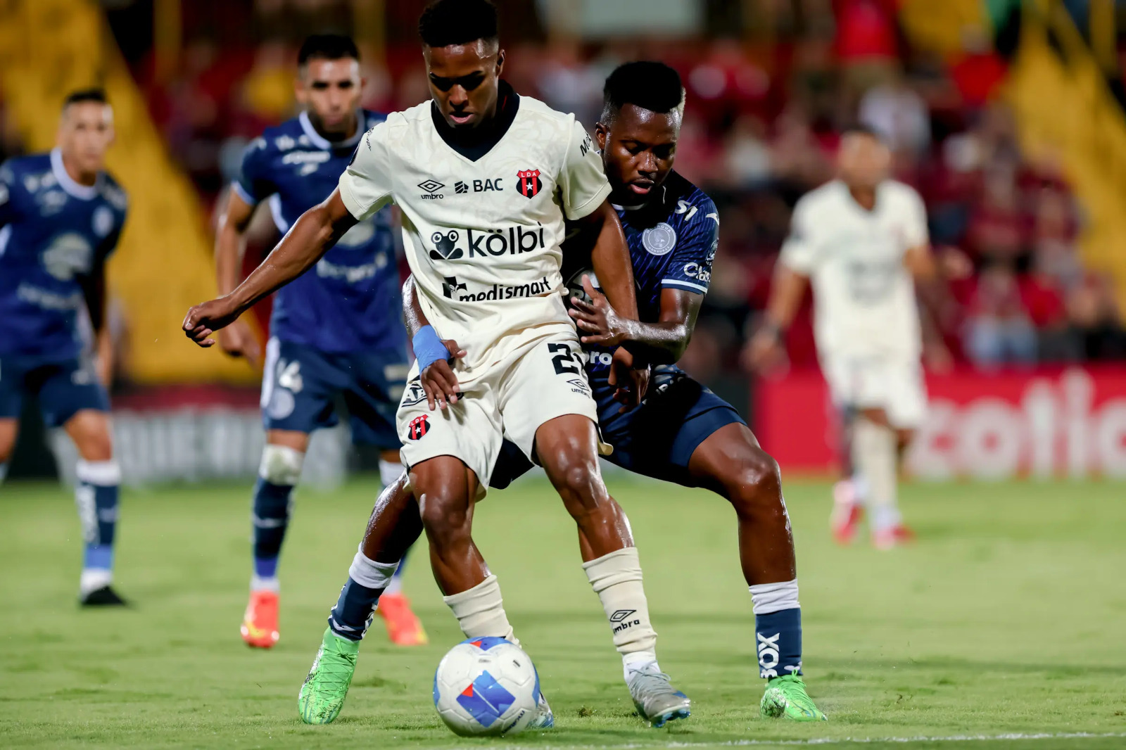Alajuelense y Cartaginés por la remontada en Honduras