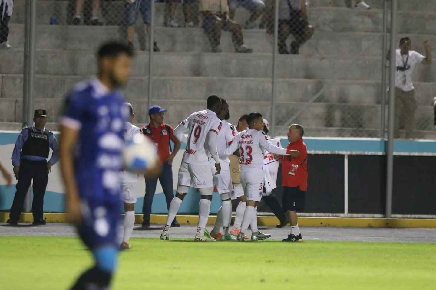 Olimpia montó la fiesta para eliminar al Cartaginés