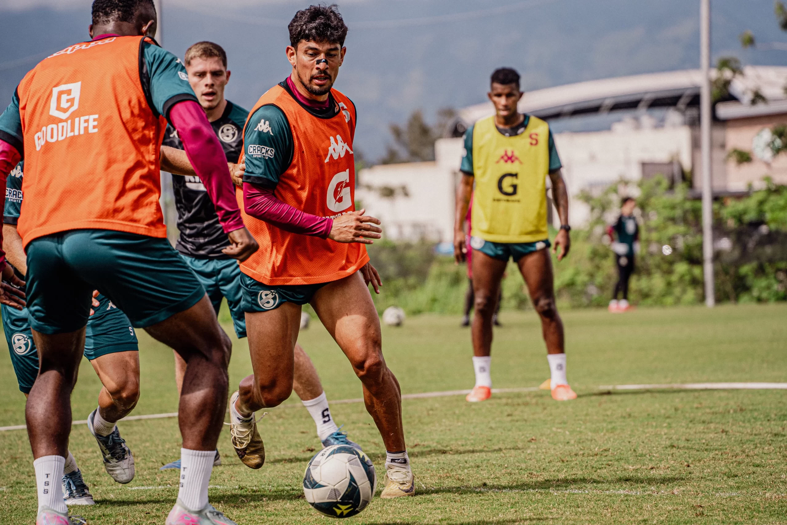 Saprissa buscará consolidar el liderato en el clásico nacional