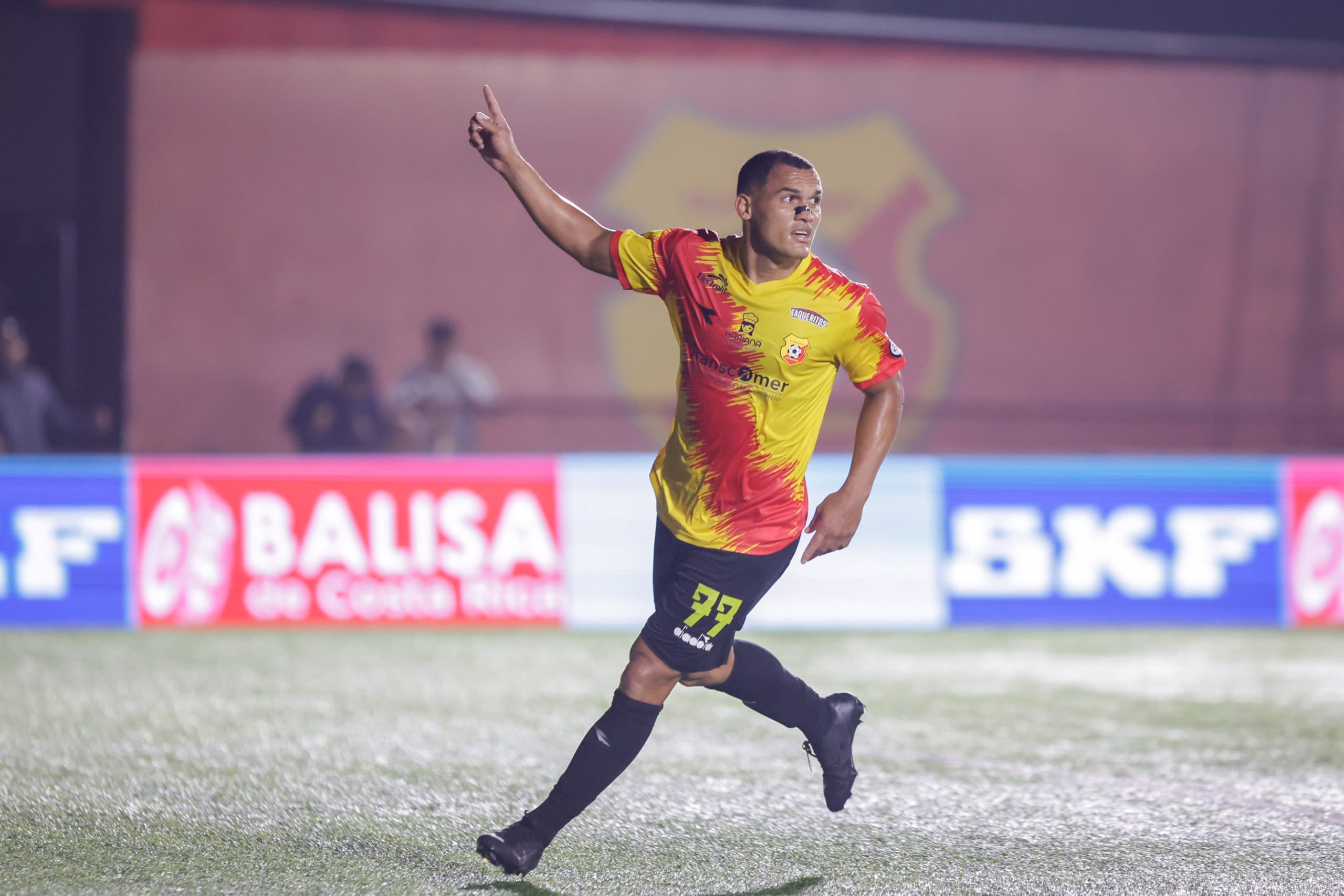 Herediano derrota a Cartaginés y retoma la senda del triunfo Herediano derrota a Cartaginés y retoma la senda del triunfo