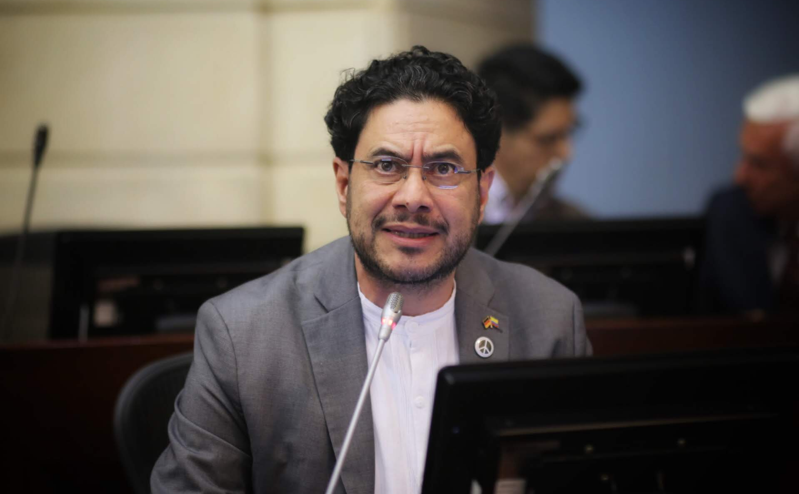 Iván Cepeda gana la consulta del Pacto Histórico en Colombia y competirá con otras fuerzas progresistas en marzo Iván Cepeda gana la consulta del Pacto Histórico en Colombia y competirá con otras fuerzas progresistas en marzo