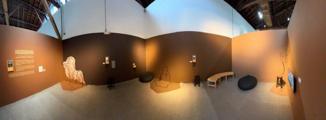 Espacio intervenido para la exposición. Fotografía por: Esteban Krumm.