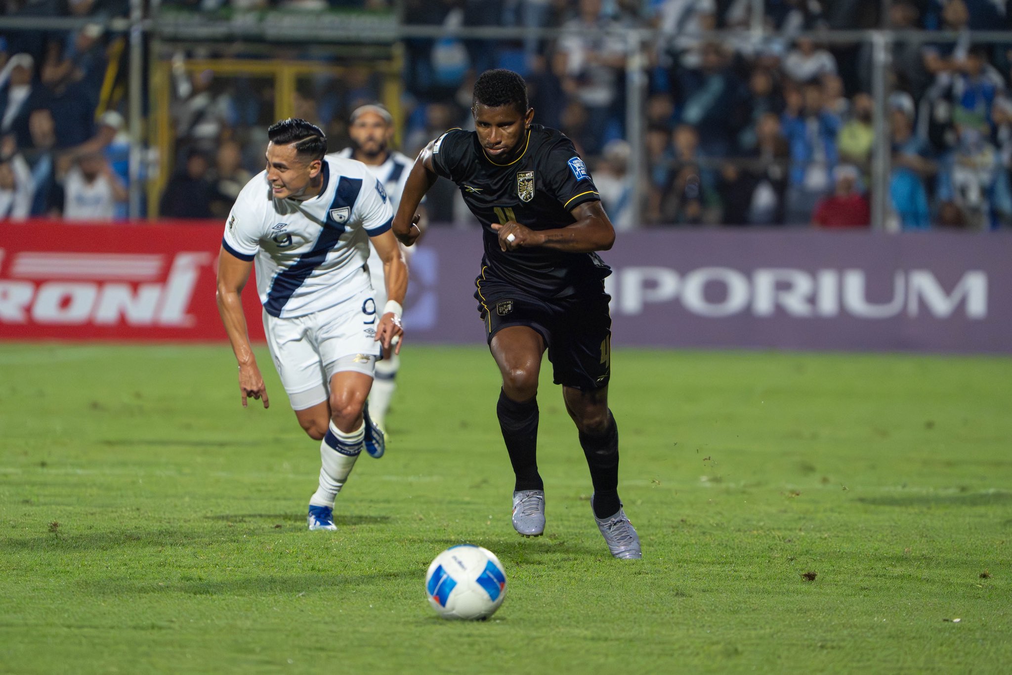 Quinta fecha de Eliminatorias de Concacaf dejó todo para el final