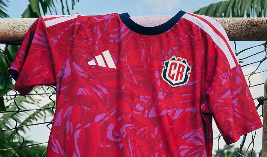 Adidas hace oficial el nuevo uniforme de Costa Rica