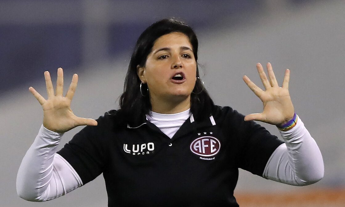 Lindsay Camila es la nueva entrenadora de la Sele Femenina