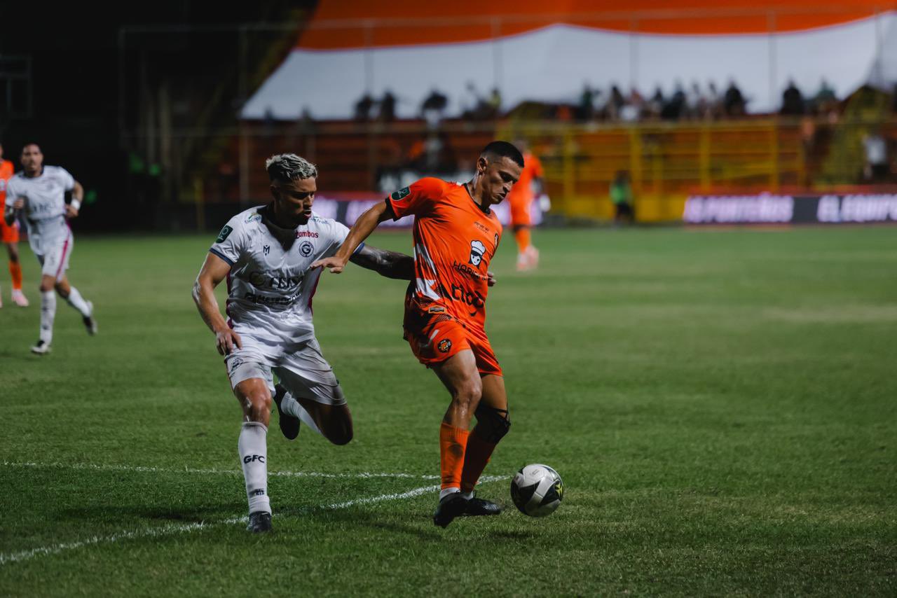 Puntarenas se hartó de fallar goles ante Guadalupe