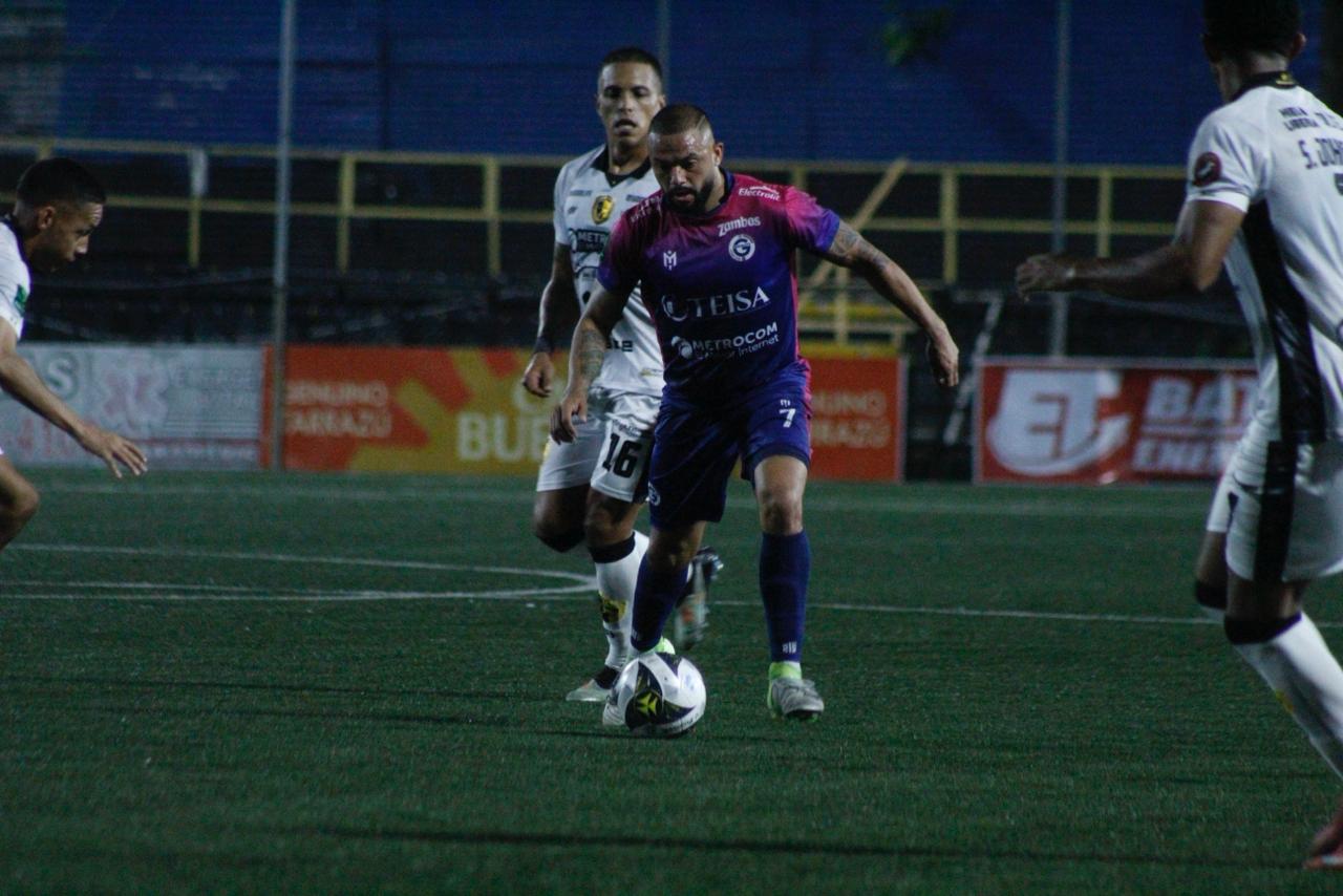 Guadalupe remonta a Liberia en el Colleya Fonseca