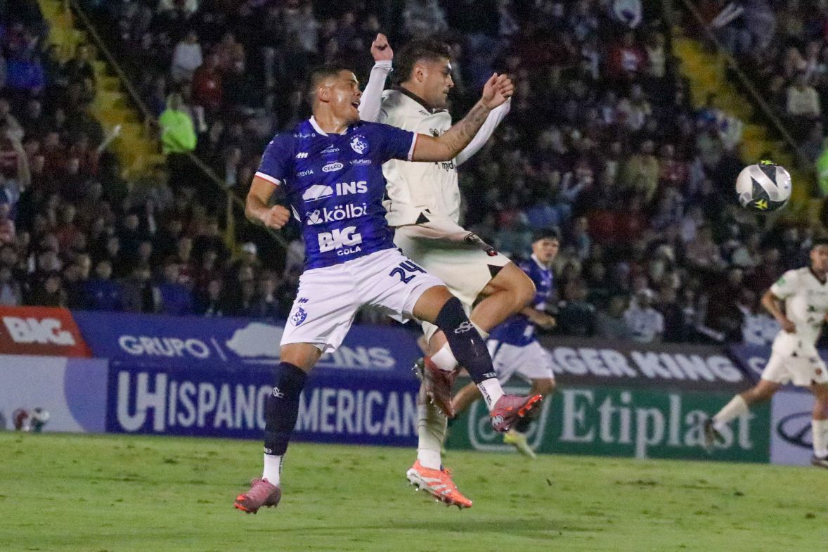 Cartaginés mantiene marca perfecta tras vencer a Alajuelense