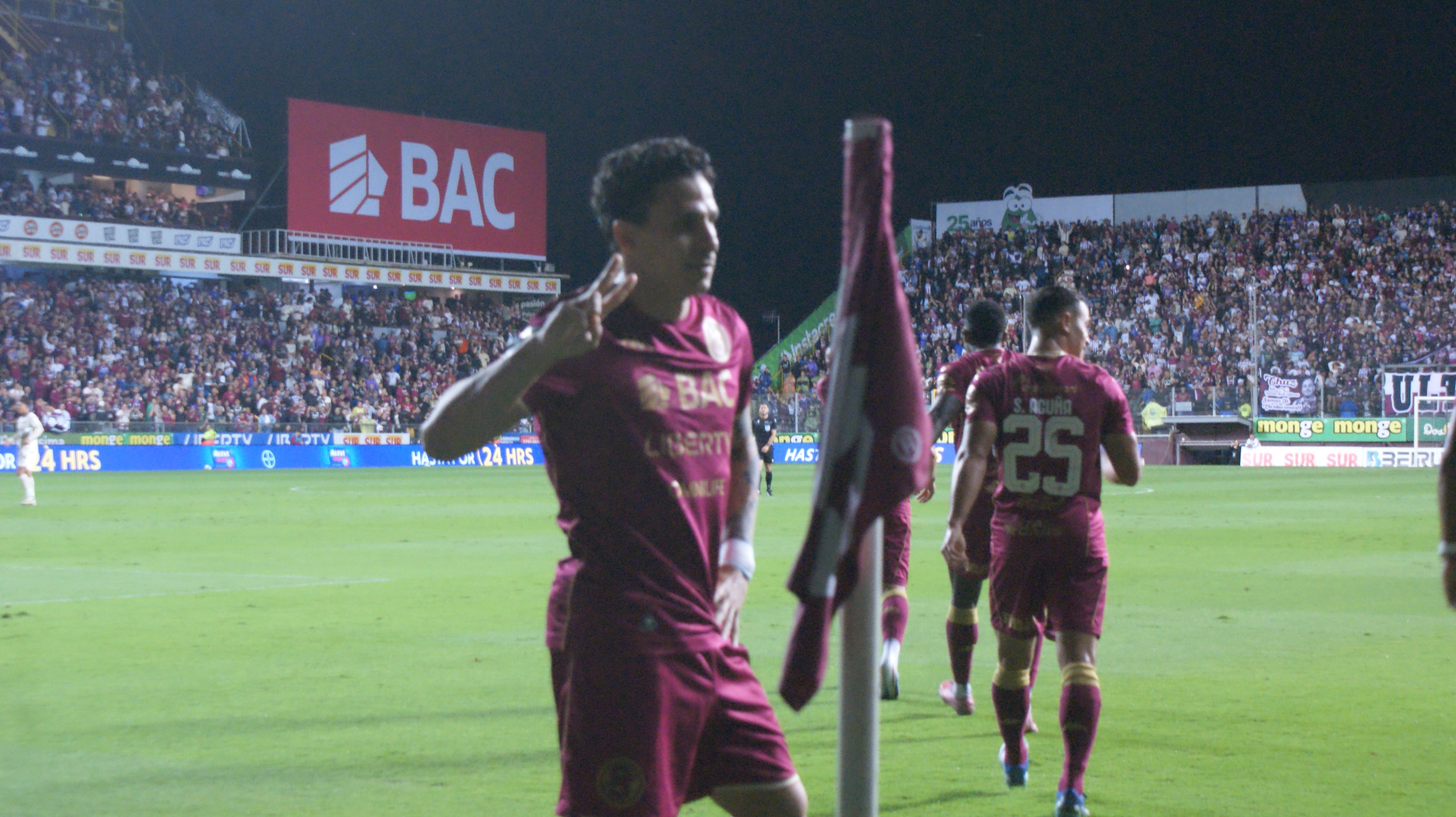 Saprissa por fin venció al Alajuelense de Óscar Ramírez