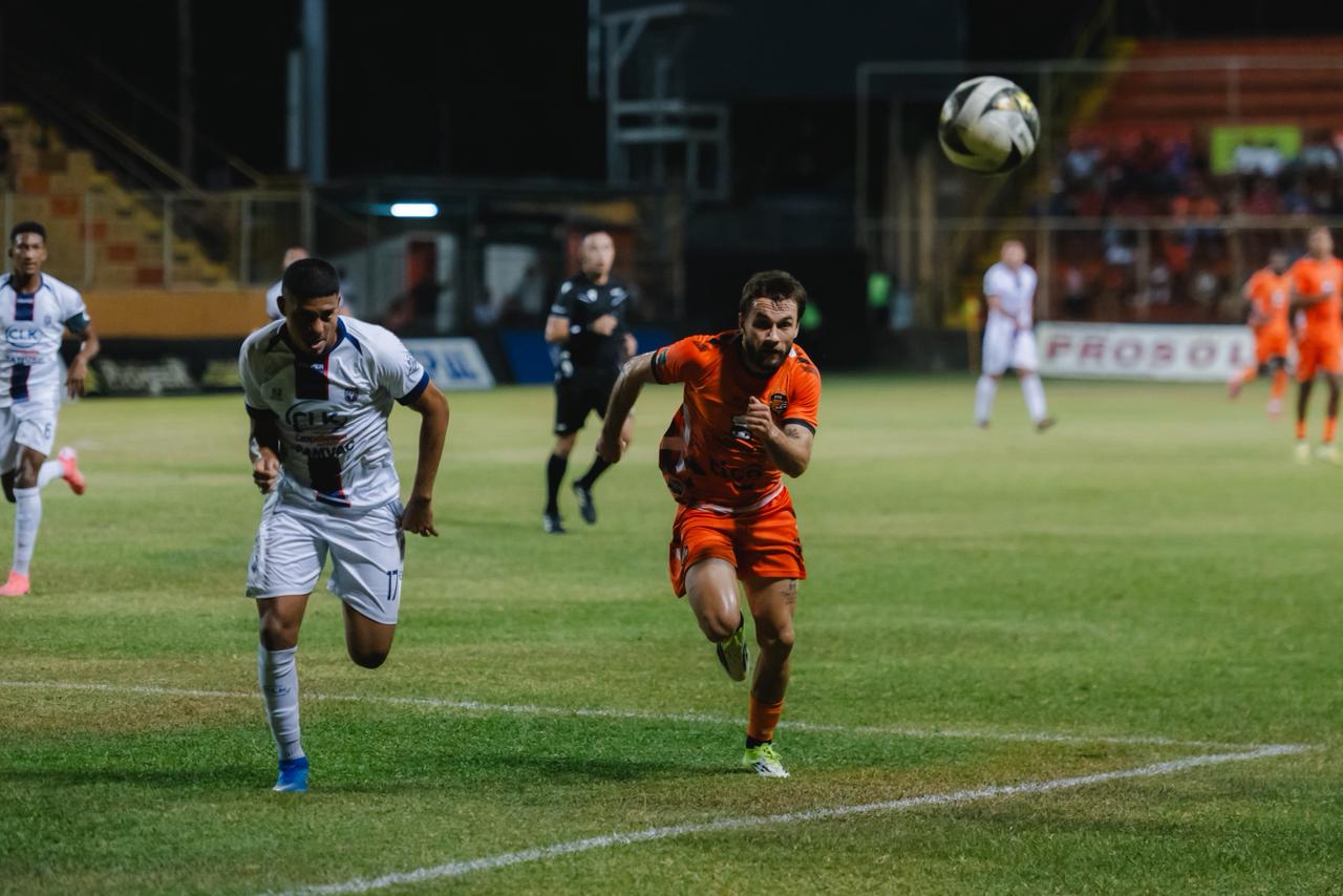 Puntarenas FC y San Carlos empataron en el Lito Pérez