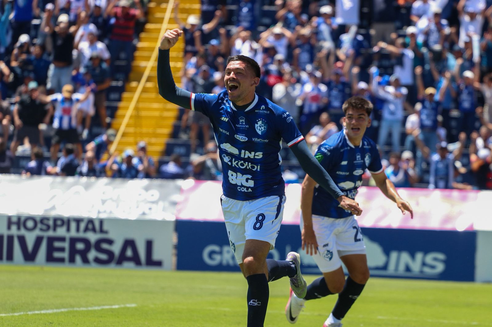 Cartaginés derrota al Puntarenas FC en un partidazo