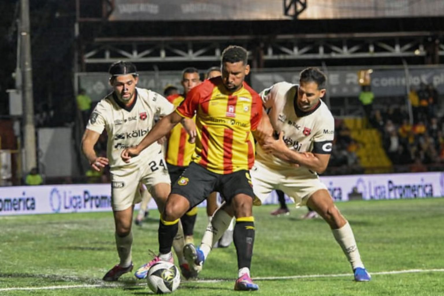 Liderato fue el gran cambio en la Fecha 13 del Clausura 2026