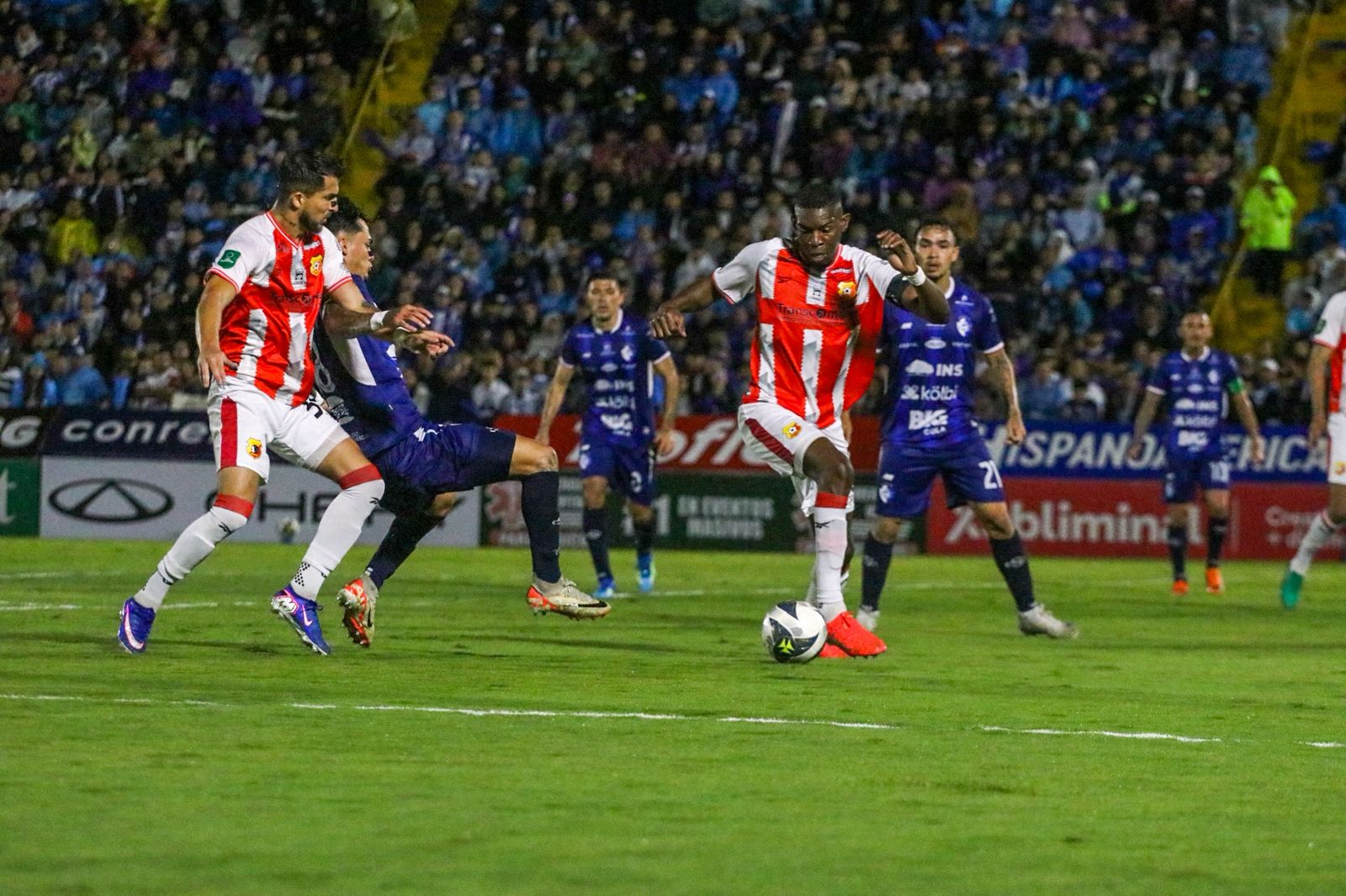 Locales parten como favoritos en las semifinales del Clausura 2026