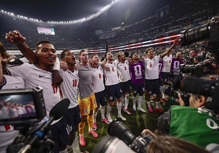 “Wonderwall” se convierte en un fenómeno en Costa Rica por el Mundial 2026