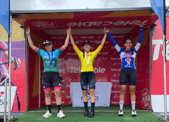 Podio General Femenino, Vuelta al Porvenir 2026. Cortesía FECOCI