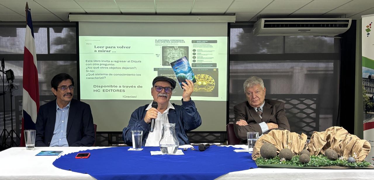 Esferas, petroglifos y calzadas